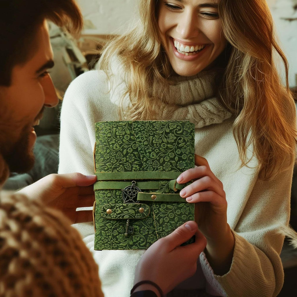 LEATHER VILLAGE Wiccan Journal Floral Pentagram, Green 7x5